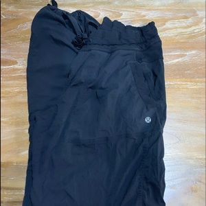 Lulu jogging pants (wind pants) with draw strings